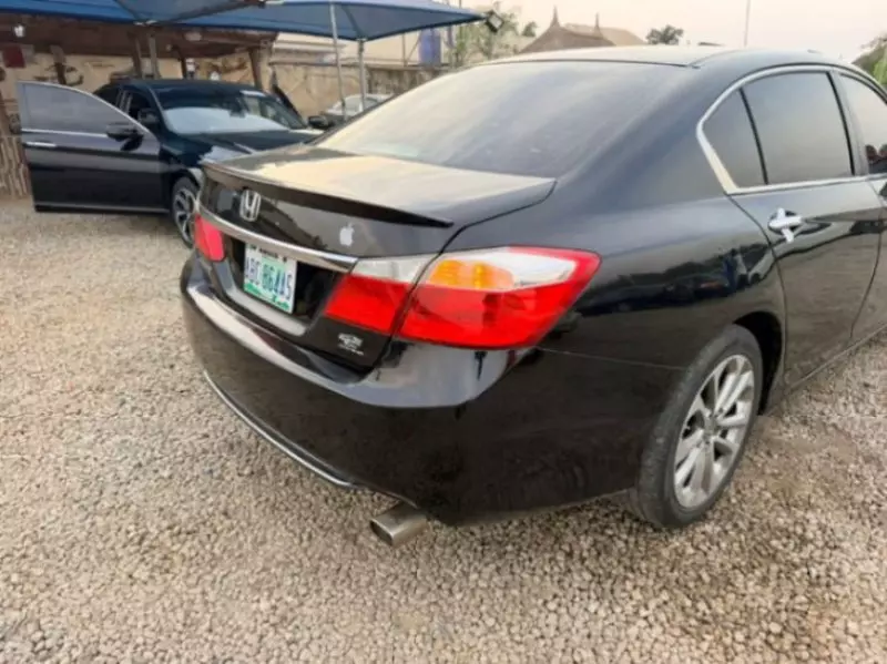 Honda Accord   - 2013