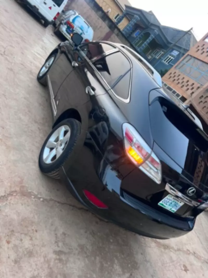 Lexus RX 350   - 2011