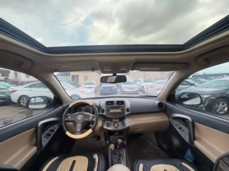 TOYOTA RAV 4 - 2012