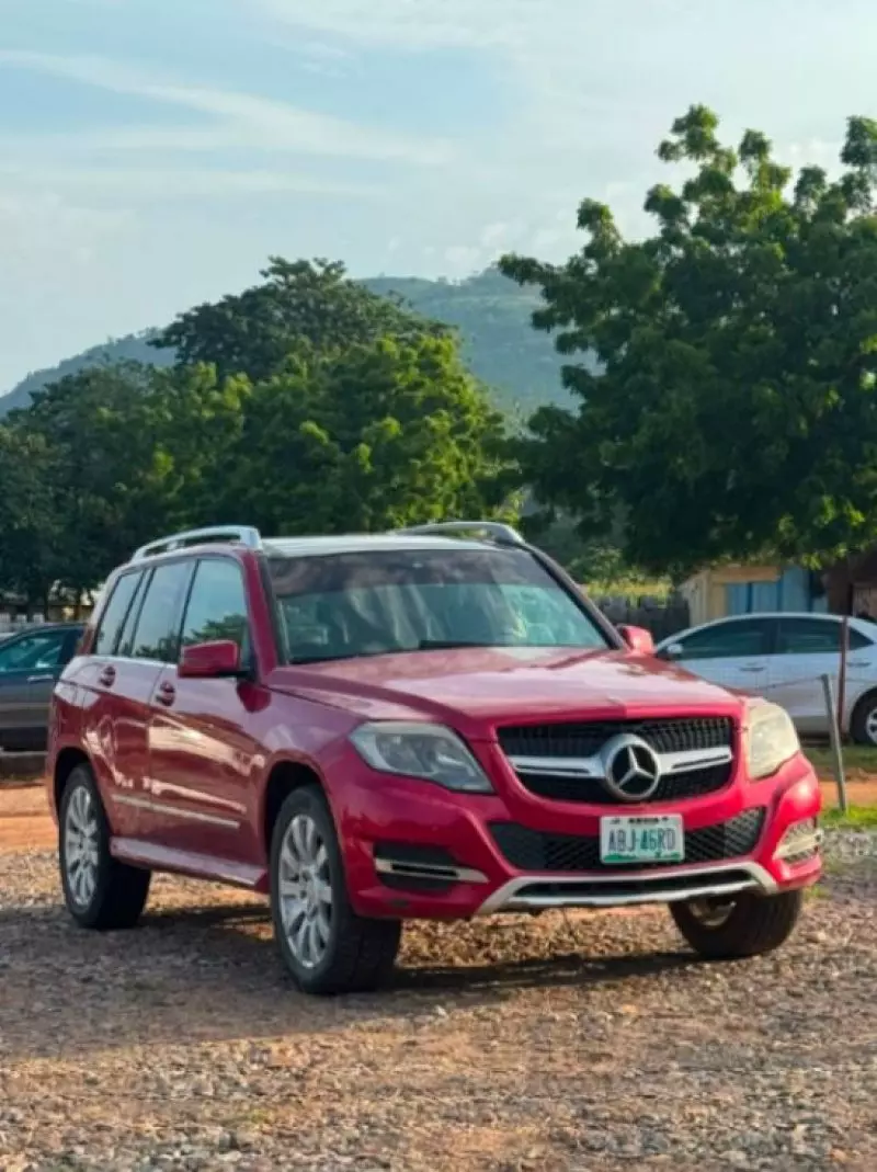 Mercedes-Benz GLK 350   - 2010