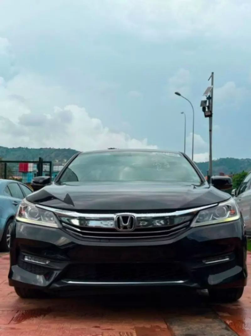 Honda Accord   - 2016