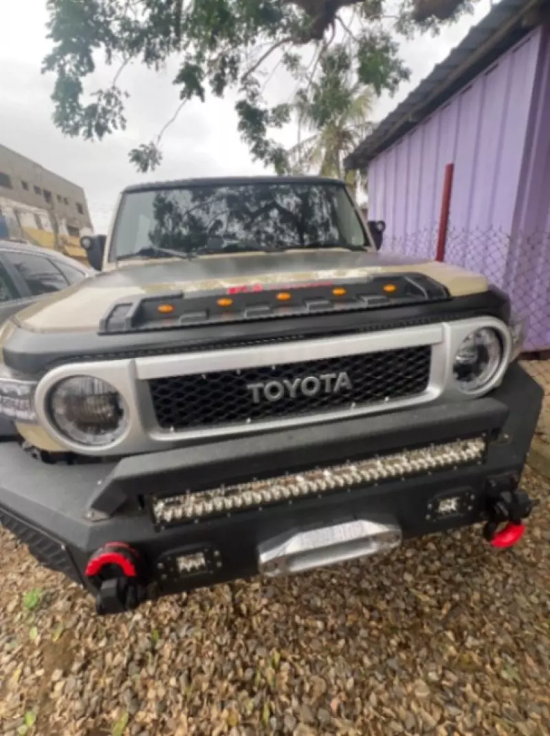 TOYOTA FJ Cruiser   - 2010