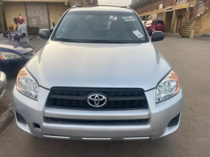 Toyota RAV4   - 2012