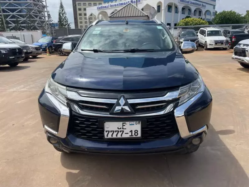 Mitsubishi Pajero Sport   - 2018
