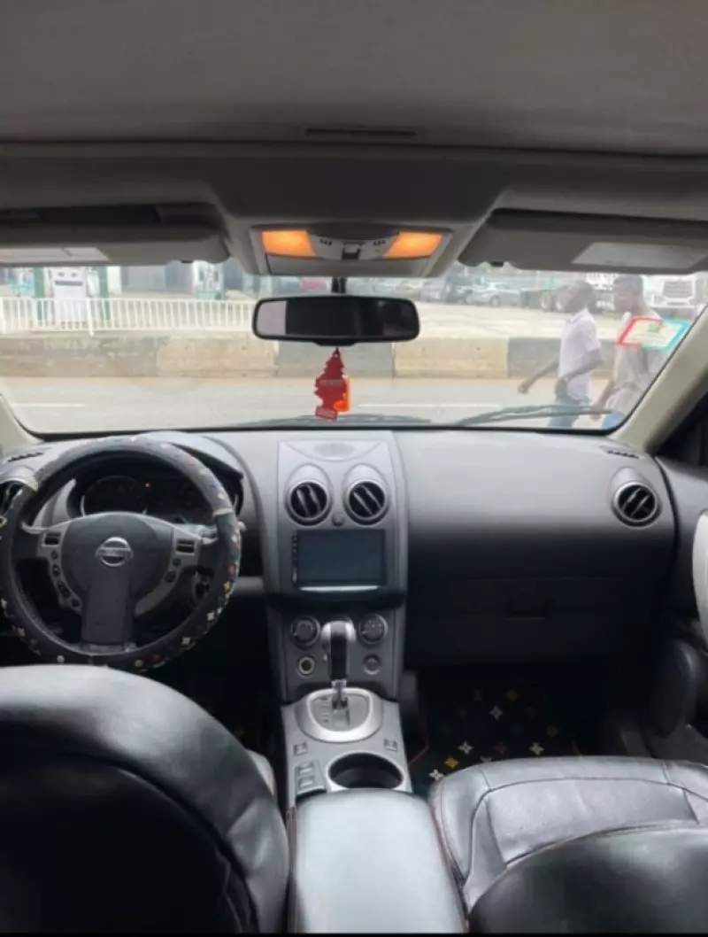 Nissan Rogue   - 2013