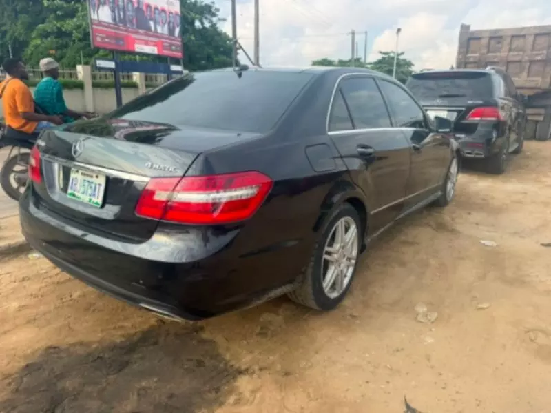Mercedes-Benz E-Class   - 2011
