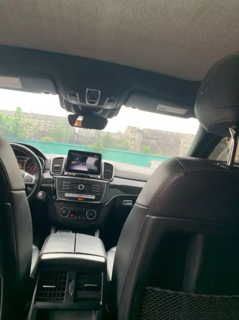 Mercedes-Benz GLE-Class   - 2017