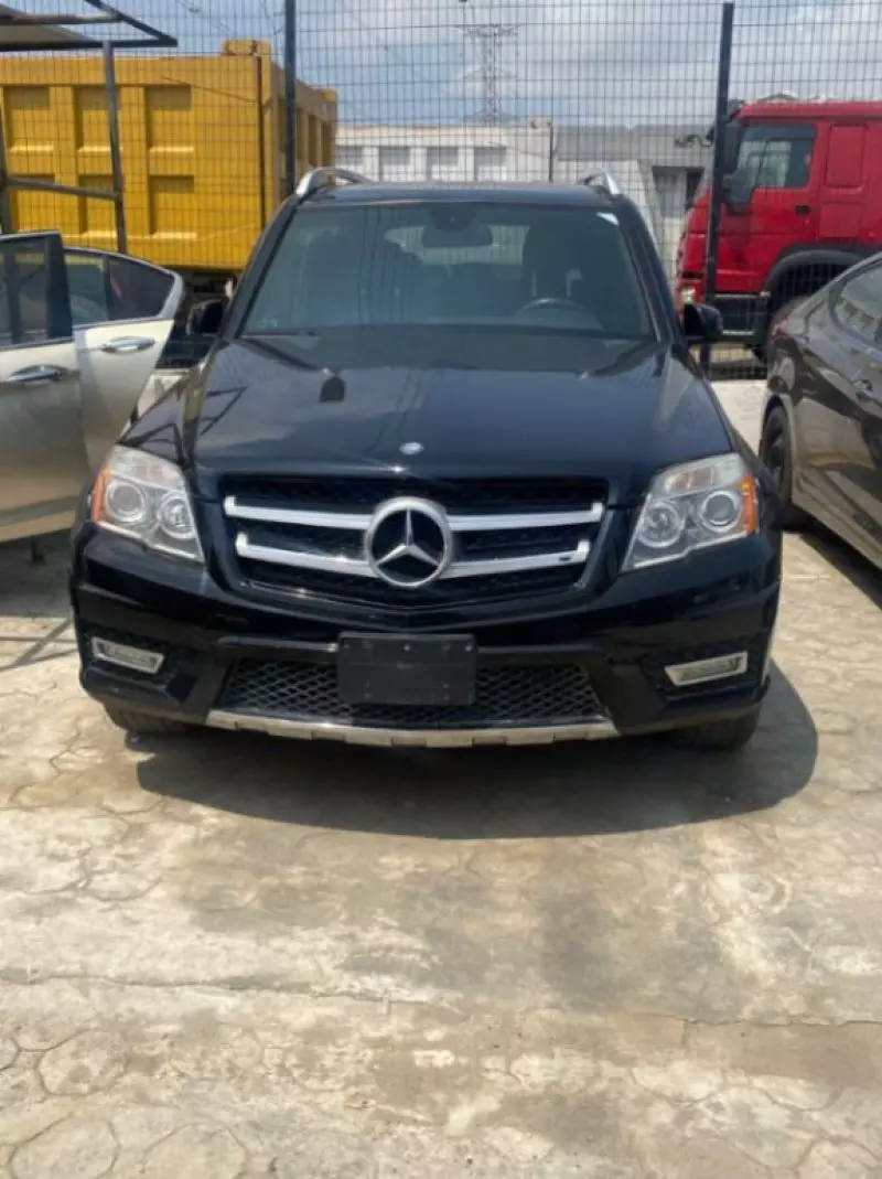 Mercedes-Benz GLK 350   - 2012