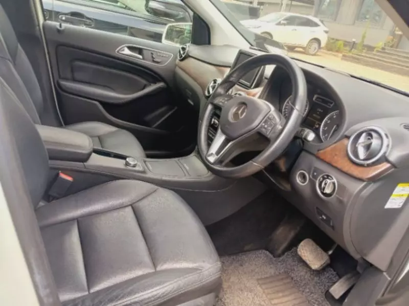 Mercedes-Benz B-Class   - 2013