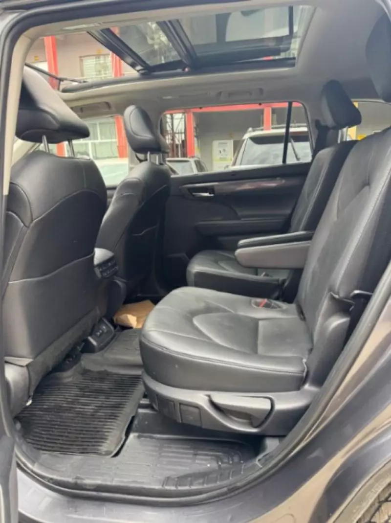 TOYOTA Highlander   - 2021