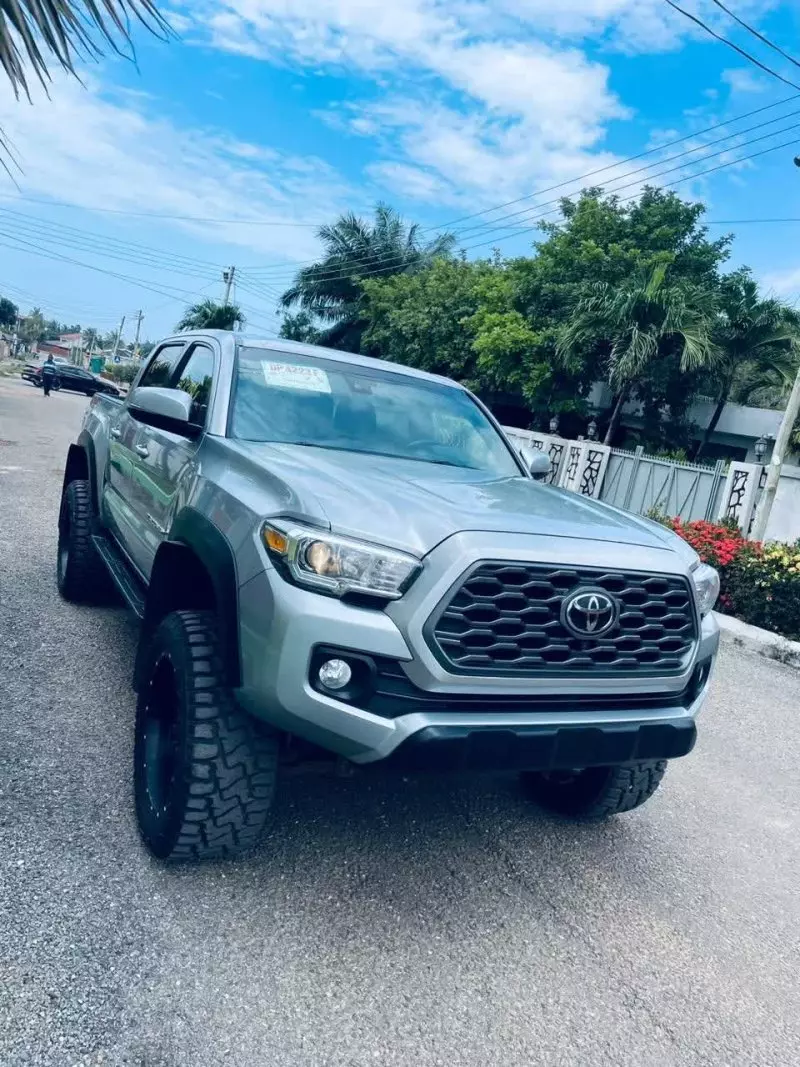 TOYOTA Tacoma   - 2022