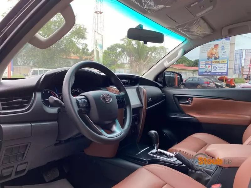 Toyota Fortuner   - 2025
