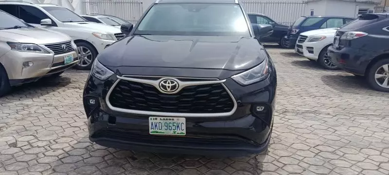 TOYOTA Highlander   - 2020