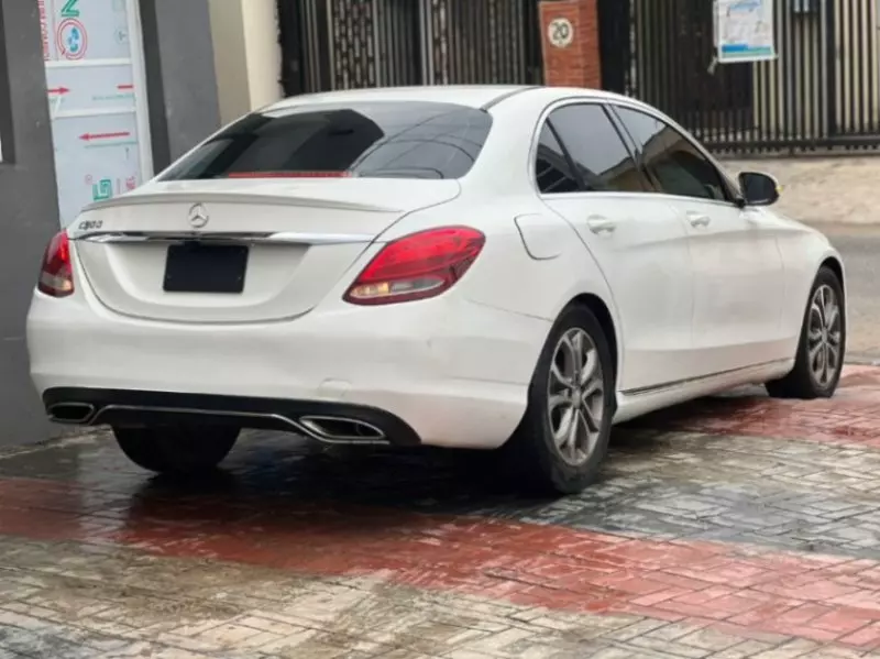 Mercedes-Benz C-Class   - 2015