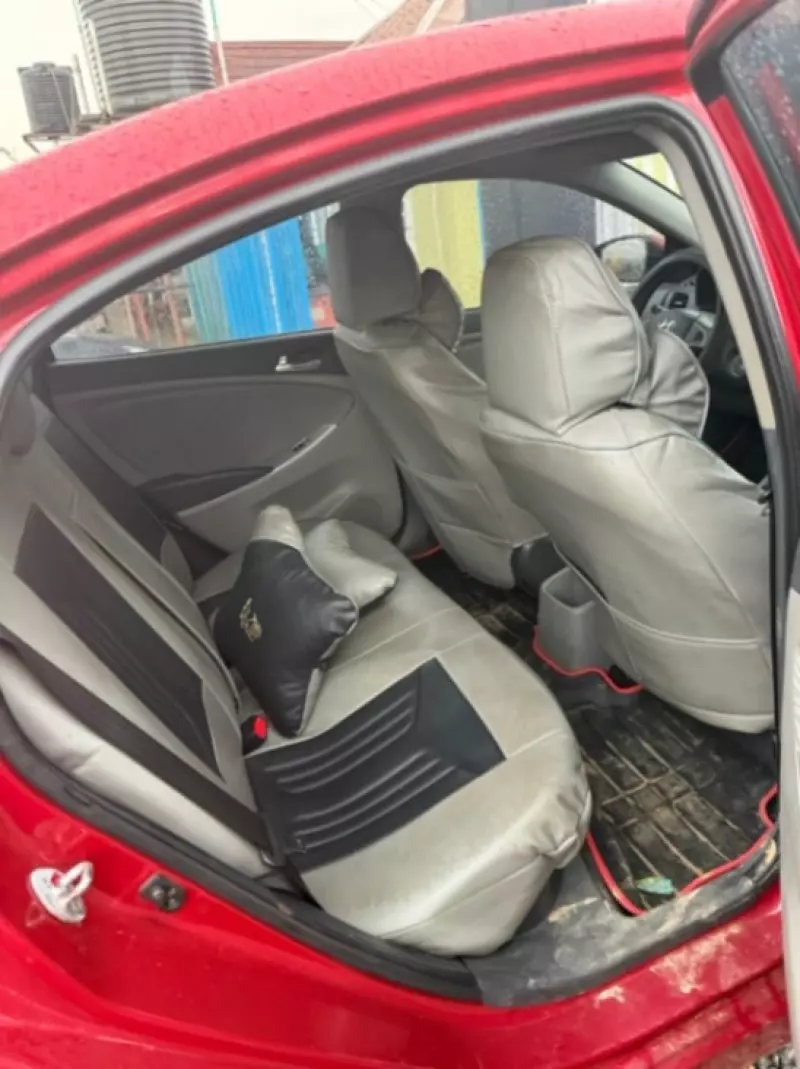 Hyundai Accent   - 2014