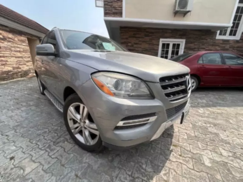 Mercedes-Benz ML 350   - 2012