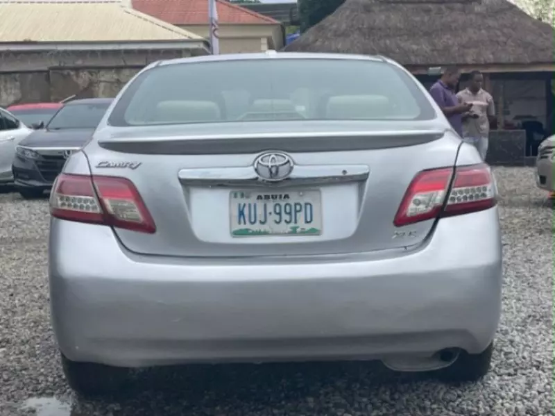 TOYOTA Camry - 2009