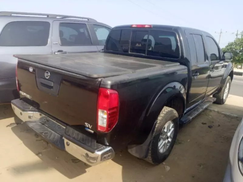 Nissan Frontier   - 2017