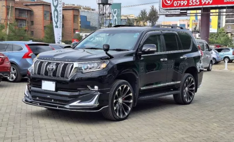 Toyota Land Cruiser   - 2019