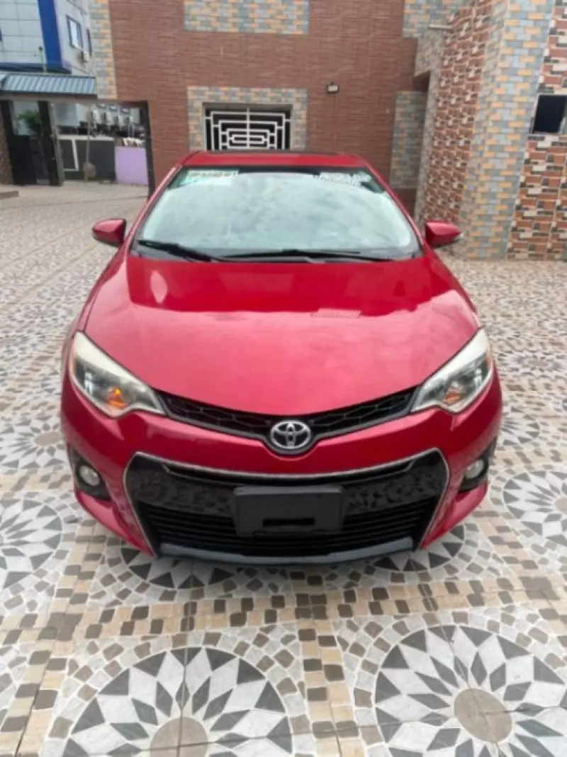 TOYOTA Corolla   - 2016