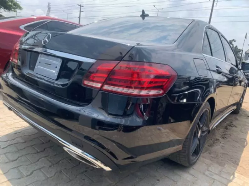 Mercedes-Benz E350   - 2014