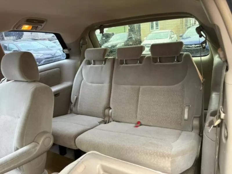 TOYOTA Sienna   - 2004