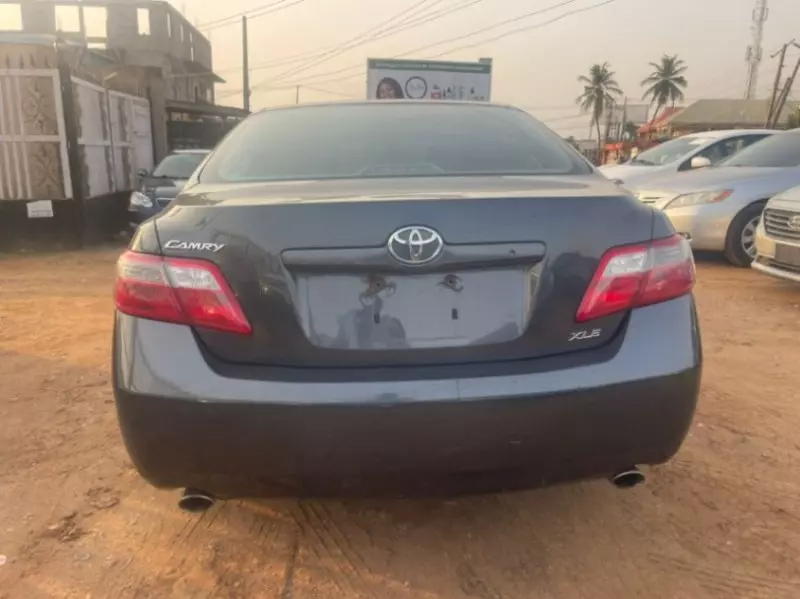 Toyota Camry   - 2008