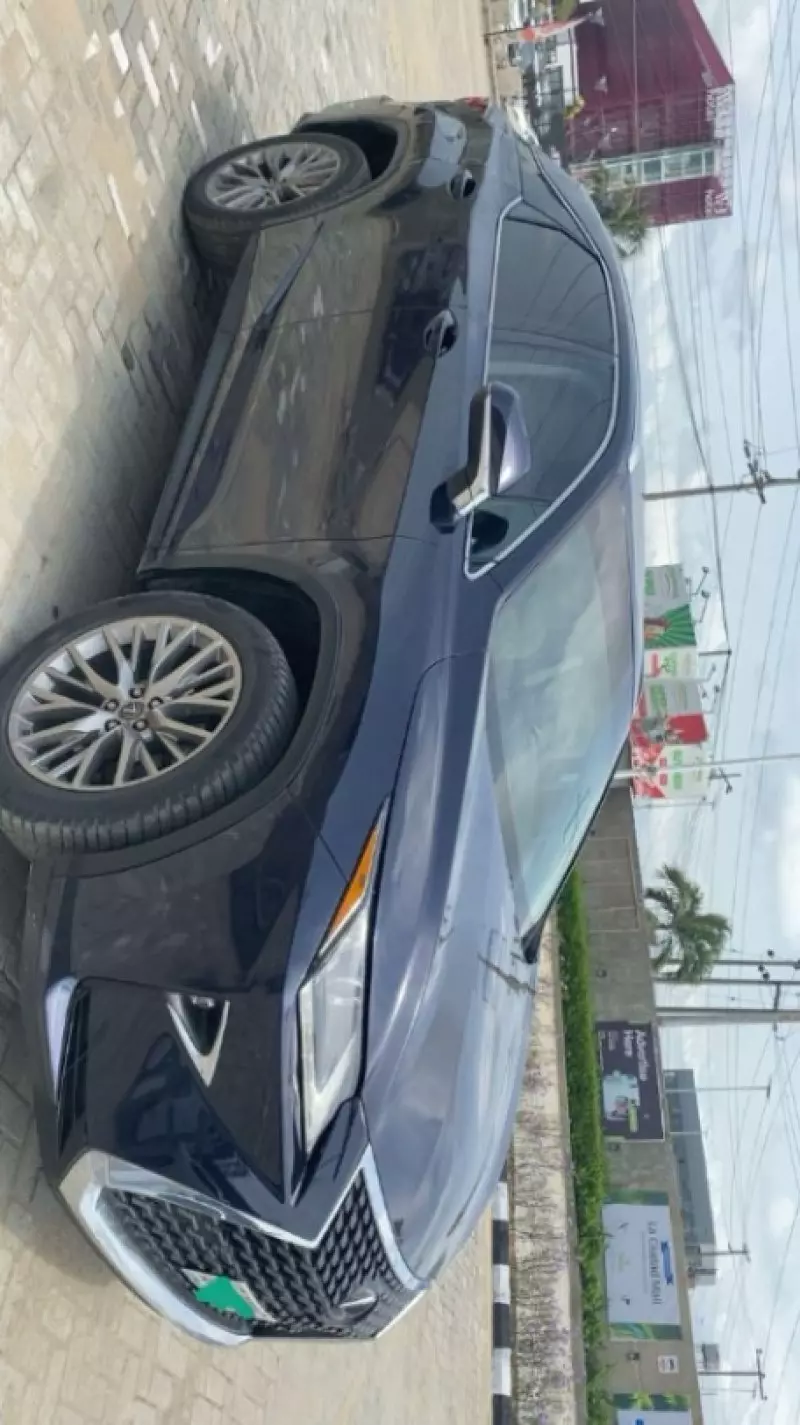 Toyota Lexus RX 350h   - 2017