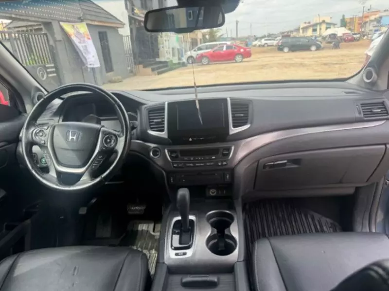 Honda Pilot   - 2017