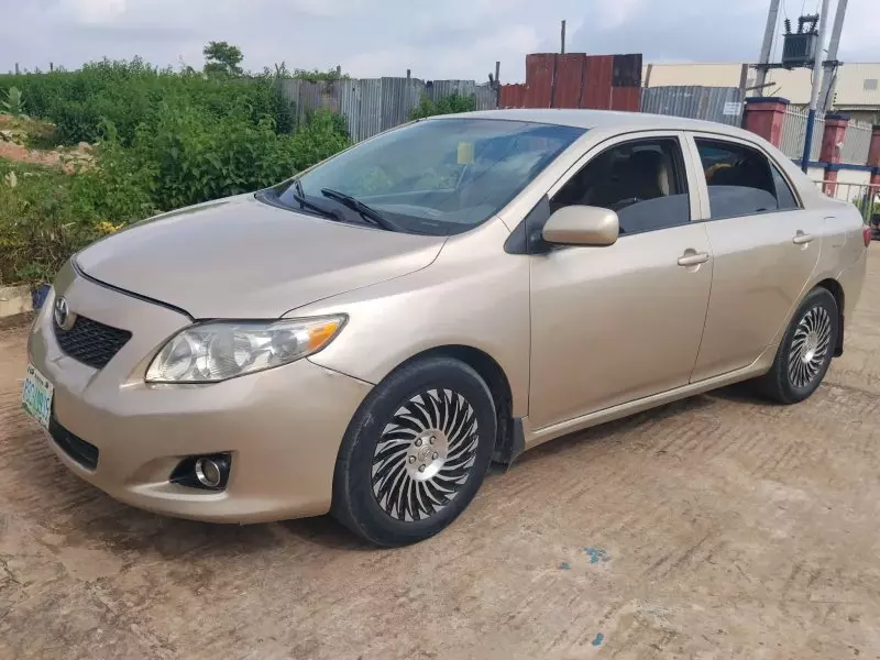 TOYOTA Corolla   - 2013
