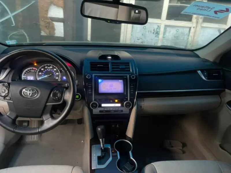 Toyota Camry   - 2012