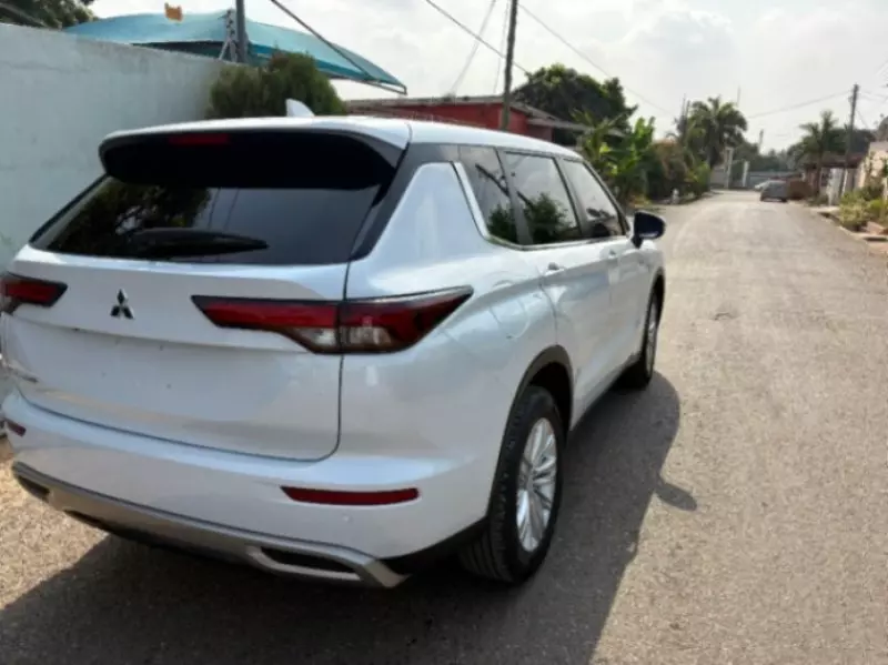 Mitsubishi New Outlander   - 2023