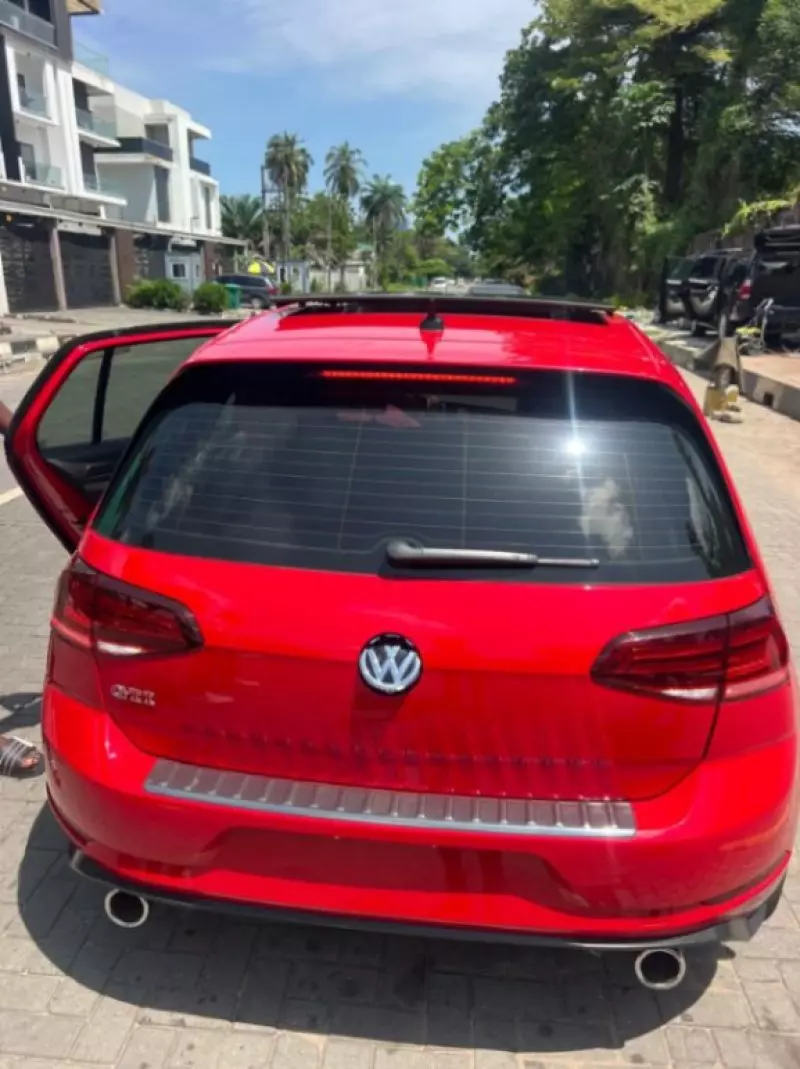 Volkswagen GTI   - 2019
