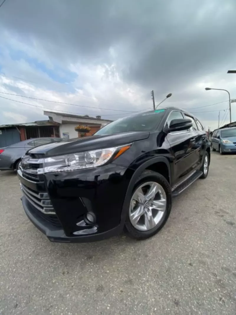 TOYOTA Highlander   - 2016