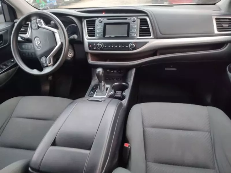 TOYOTA Highlander   - 2019