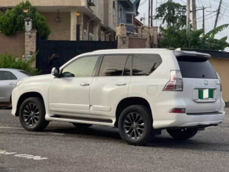 Lexus GX   - 2017