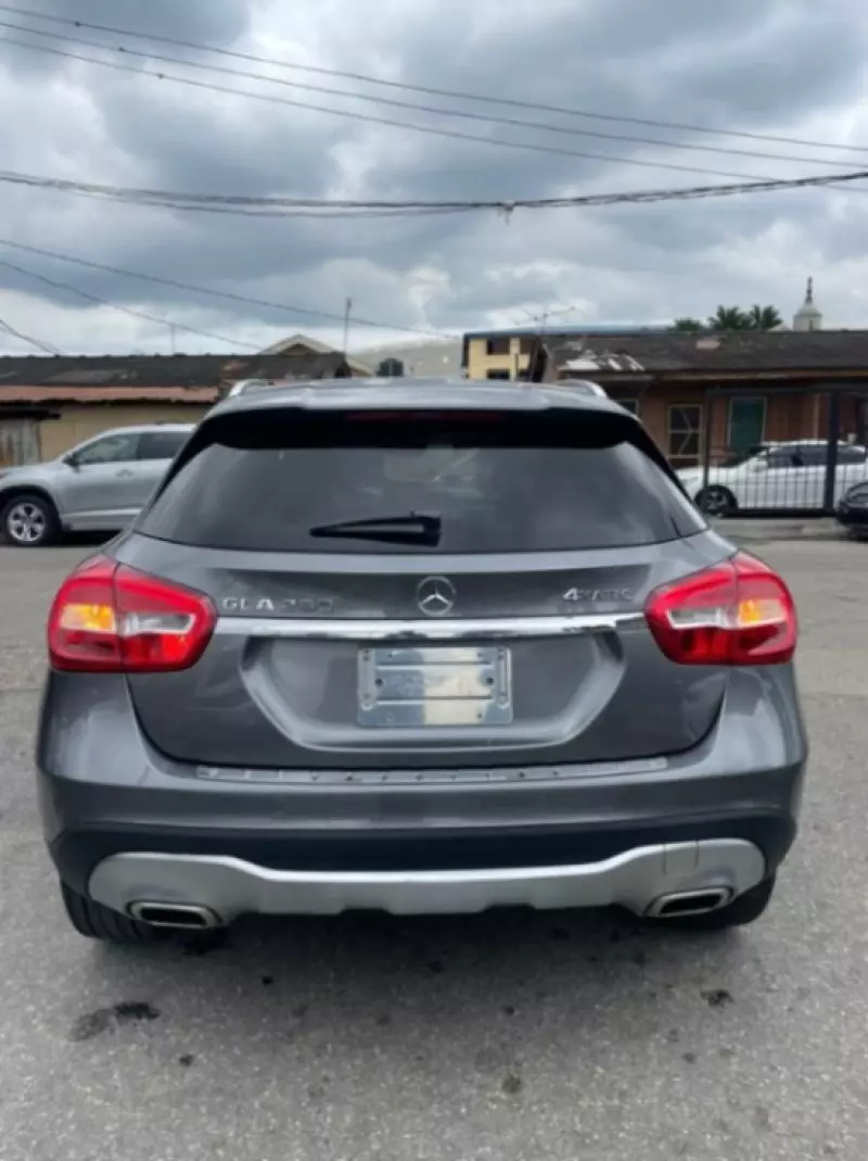 Mercedes-Benz CLA 250   - 2018