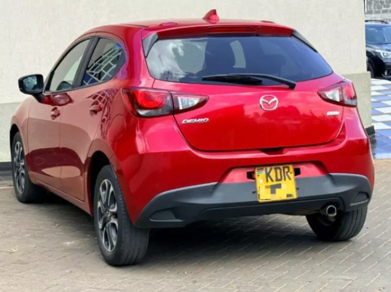 Mazda Demio    - 2017