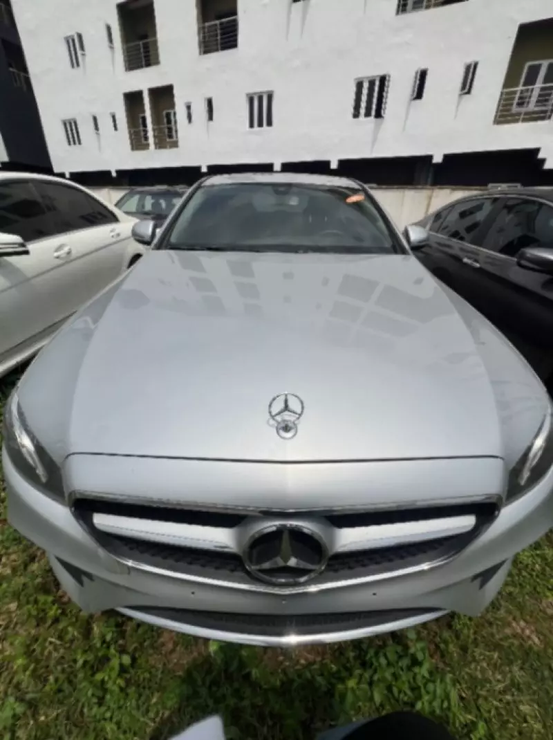 Mercedes-Benz E 300 - 2017