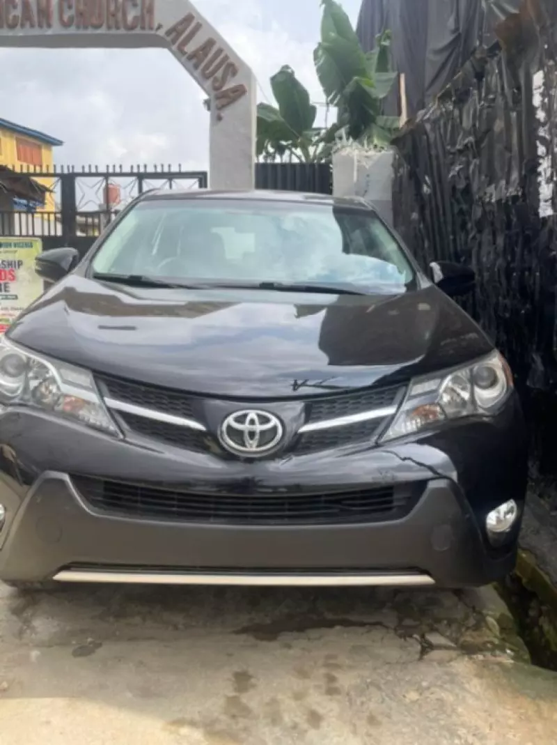 Toyota RAV 4 - 2015