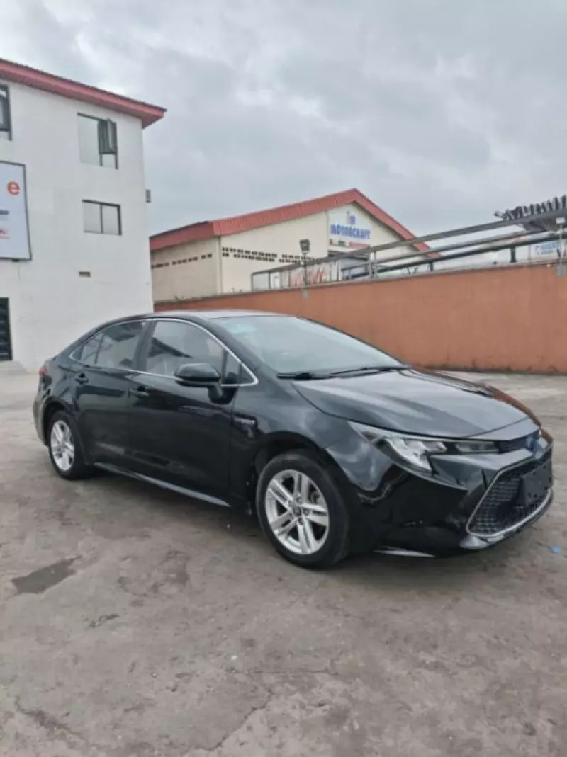 Toyota Corolla.   - 2020