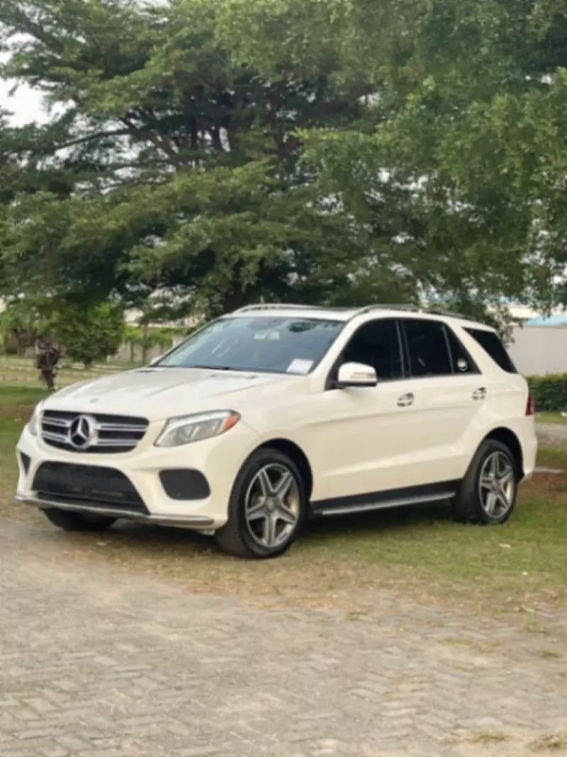 Mercedes-Benz GLE-Class   - 2016