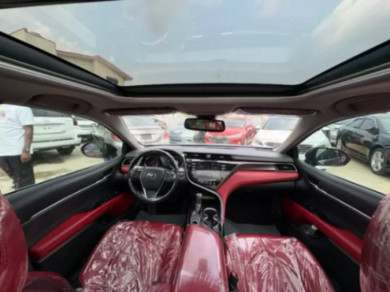 Toyota Camry   - 2019