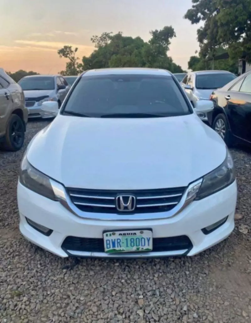 Honda Accord   - 2013