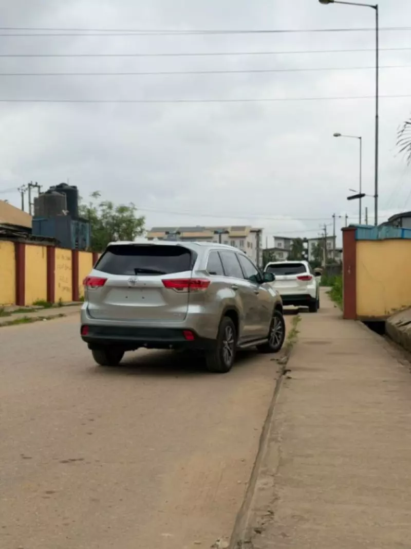 TOYOTA Highlander   - 2018