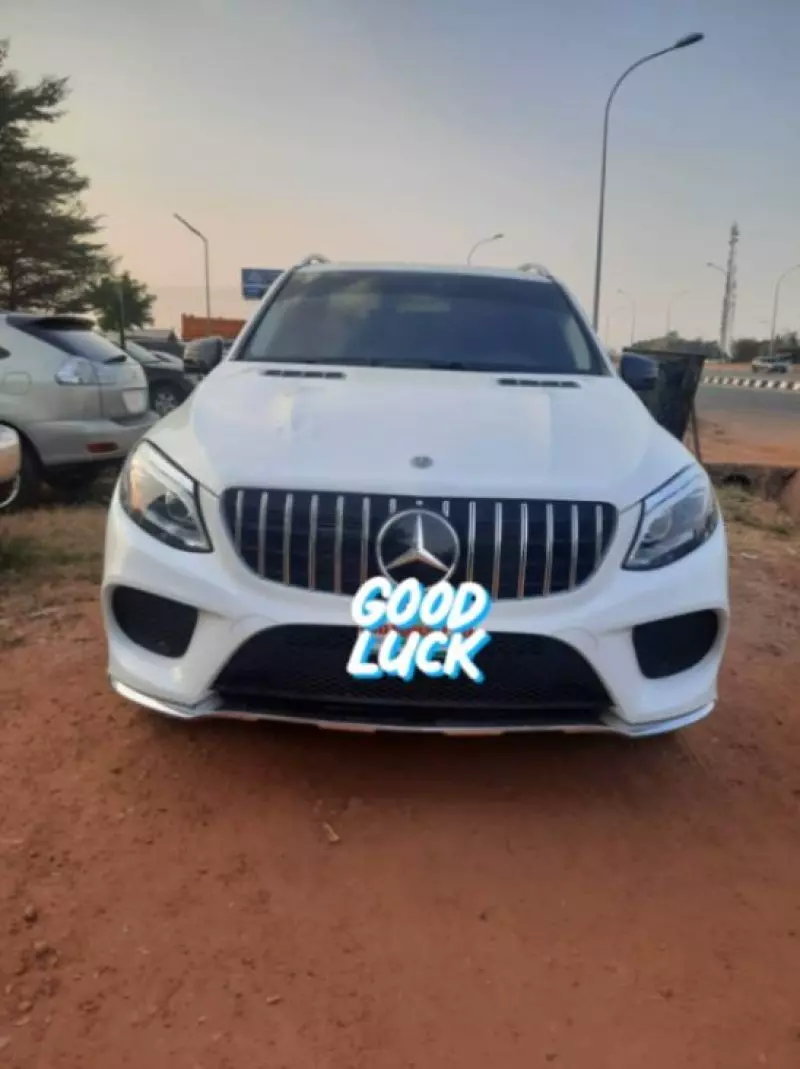 Mercedes-Benz GLE 350   - 2016