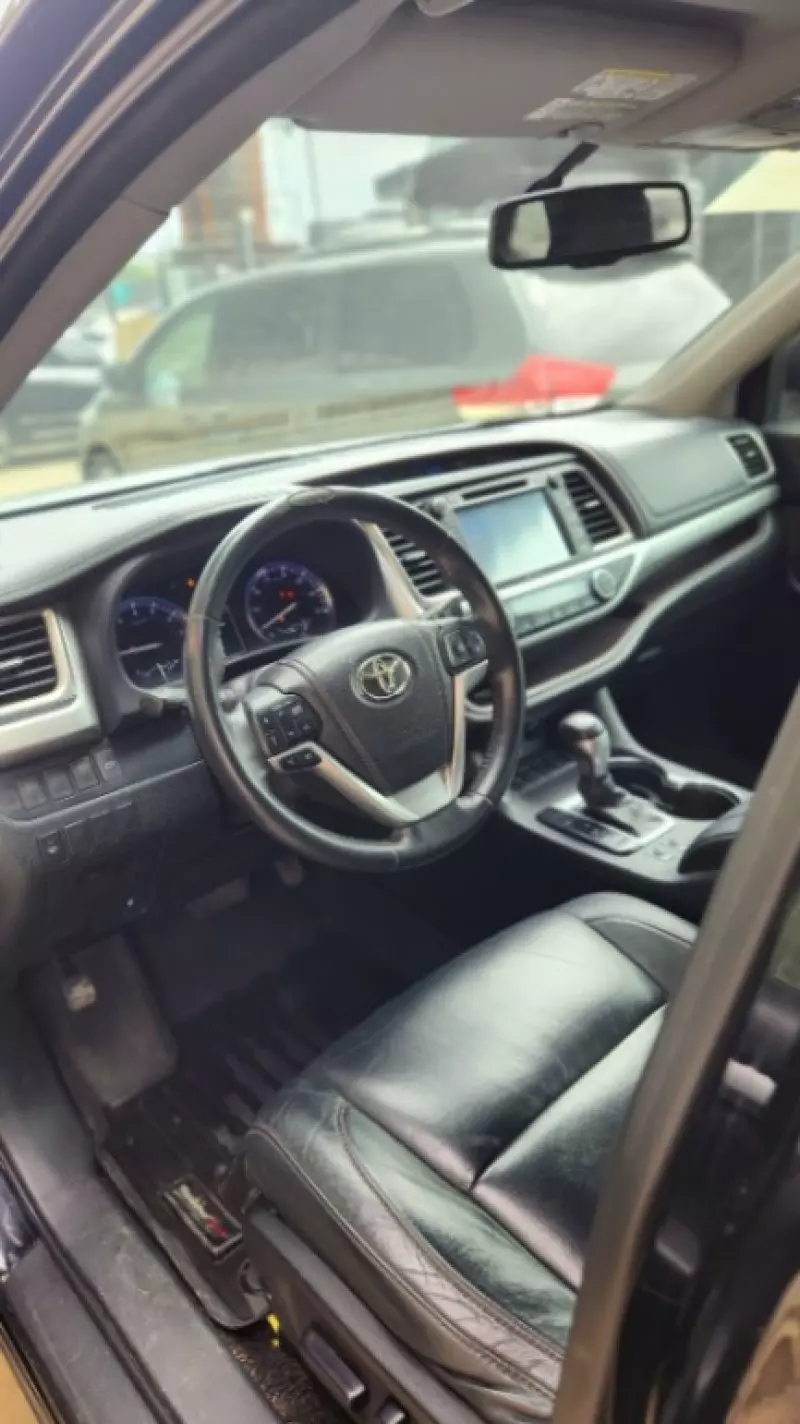 TOYOTA Highlander   - 2014