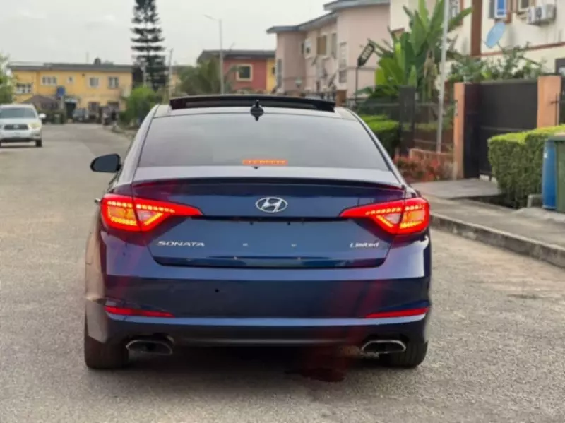 Hyundai Sonata   - 2015