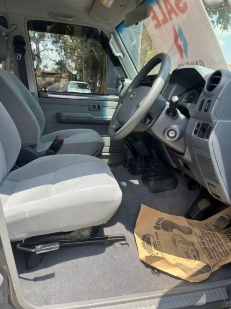 Toyota Land Cruiser   - 2019