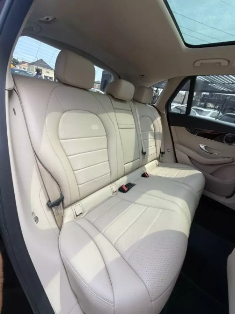 Mercedes-Benz GLC 300   - 2018